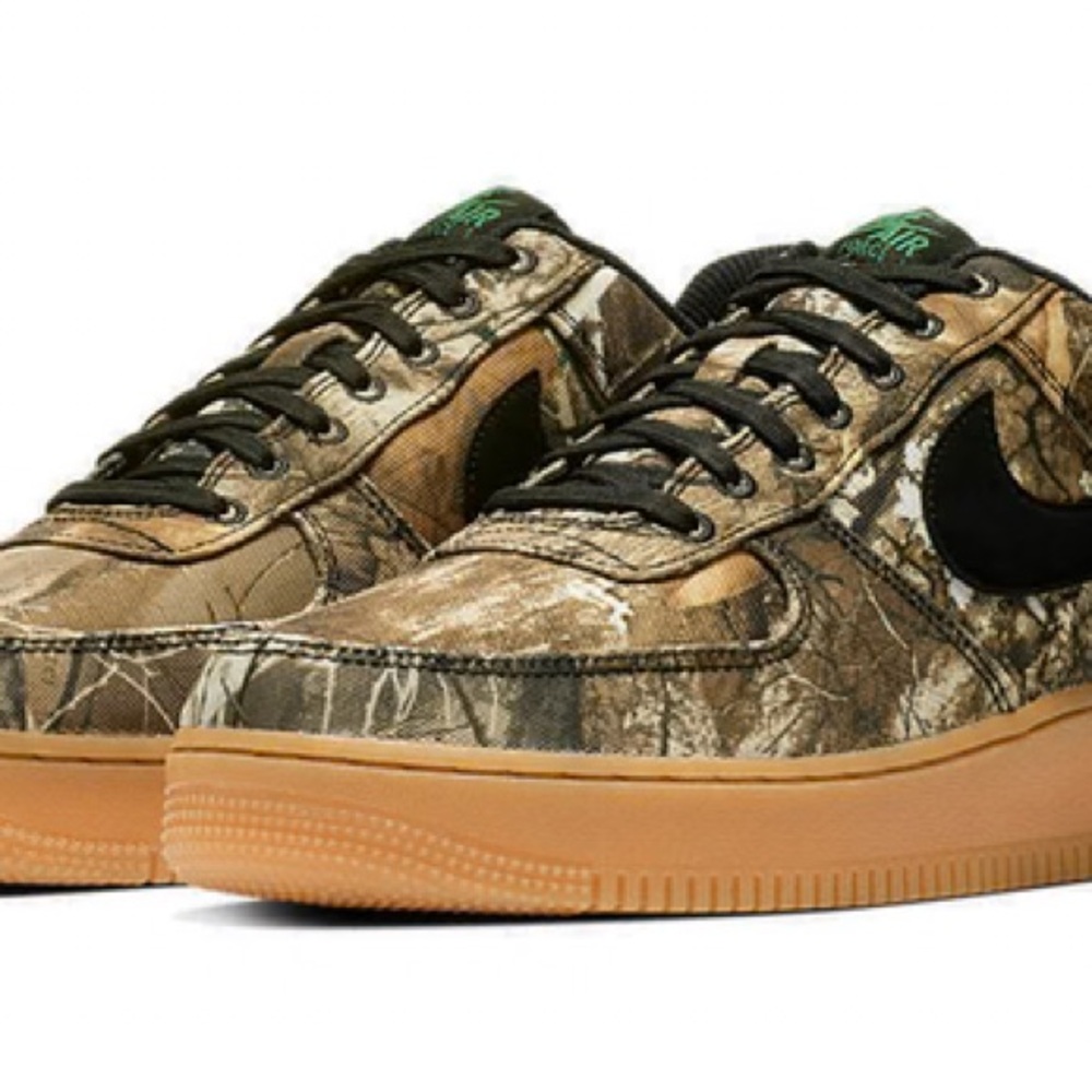 REALTREE X AIR FORCE 1 LOW 'TAN CAMO'
New. No box.